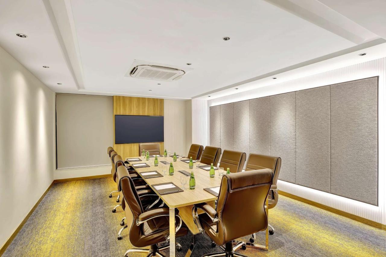 Park Inn By Radisson Surat Exterior photo